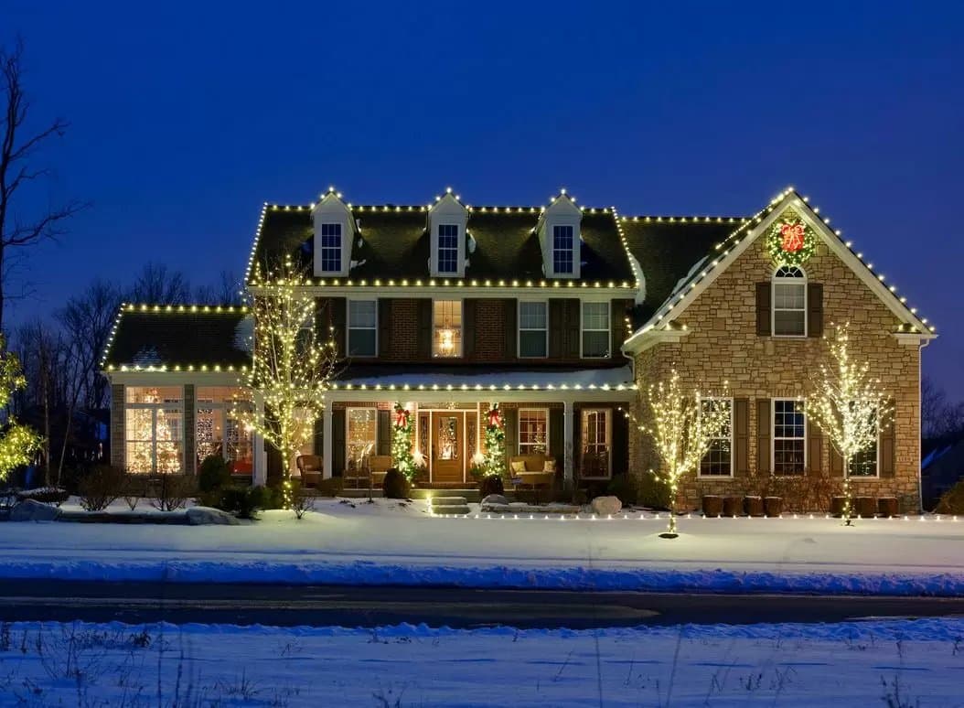 Indy Holiday Lighting — professional holiday light installation